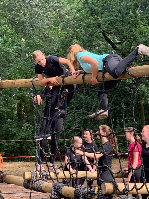 Staring Run2 Staring Run2